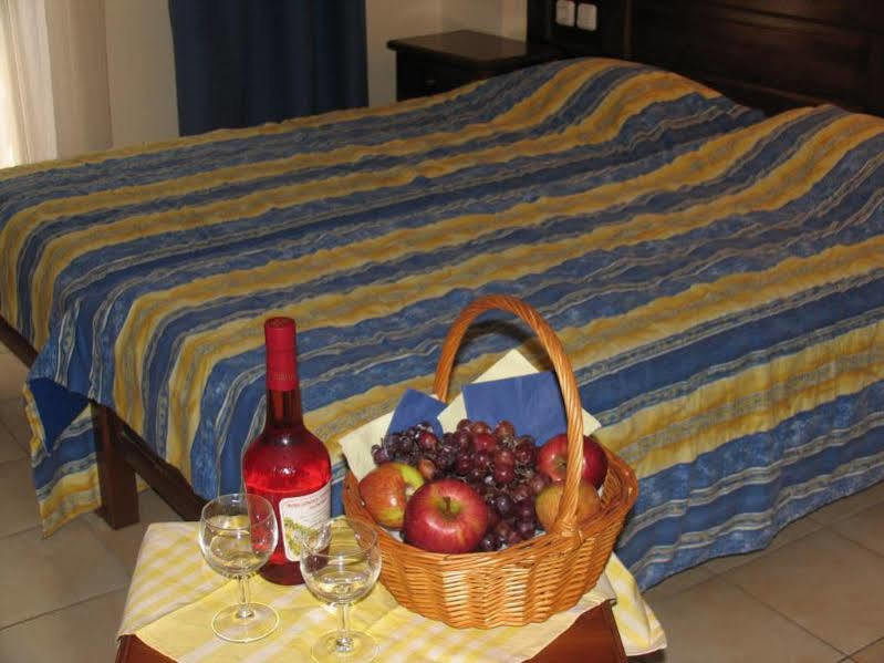 Katia Hotel アフィソス エクステリア 写真